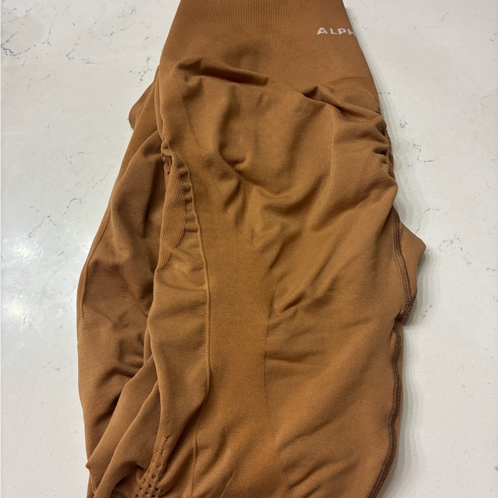 ALPHALETE Brown Leggings